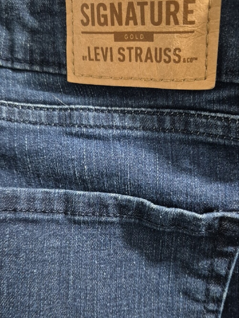 Signature by Levi Strauss Indigo Straight-Leg Jeans 33X32 - Picture 2 of 6
